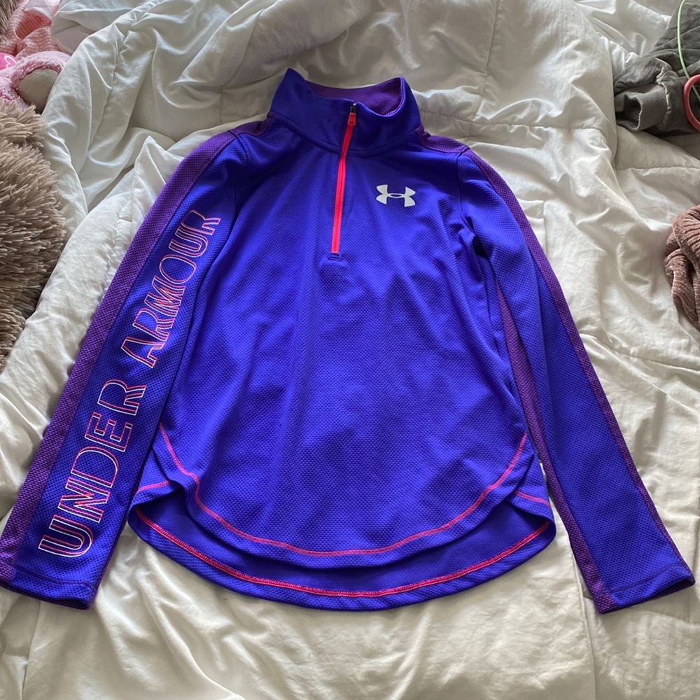 Under Armor athletic, fitted, long sleeve